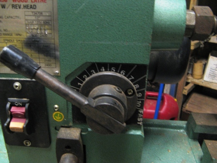 Use Wood Turning Lathe