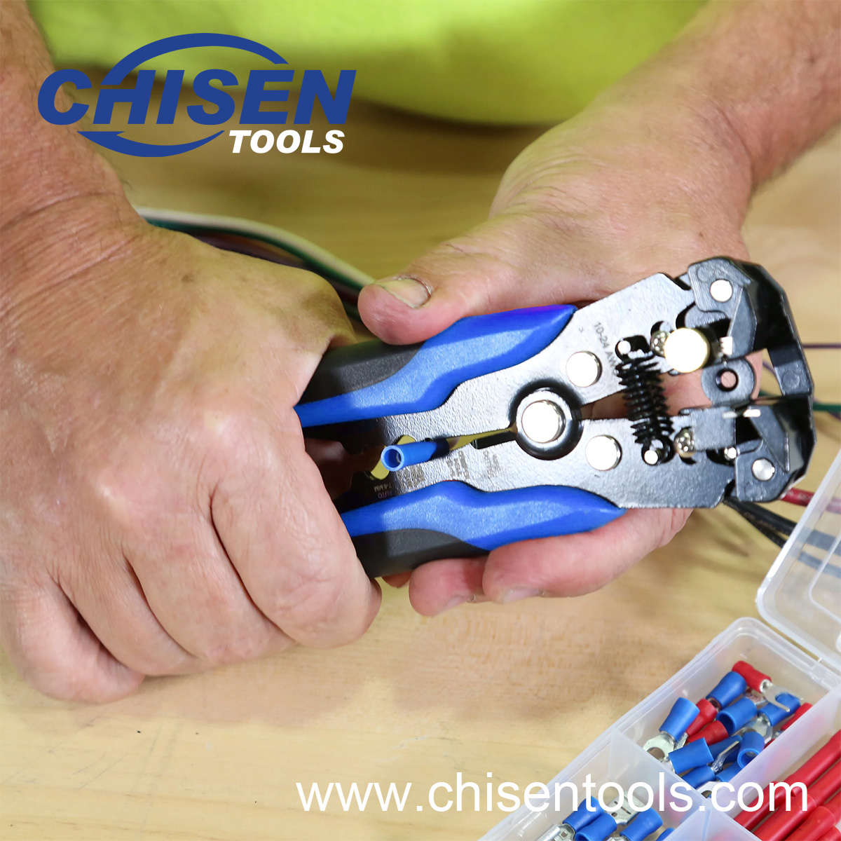 Self-adjusting Wire Stripper's Crimping Function